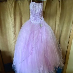 Light Lavender Formal Strapless Gown